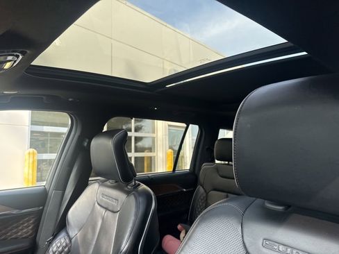 Used 2021 Jeep Grand Cherokee L Summit w/ Luxury Tech Group V image 23