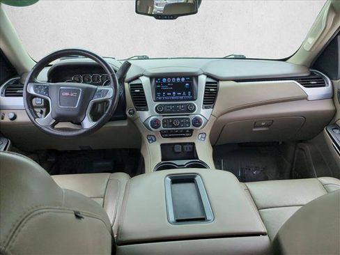 Used 2018 GMC Yukon XL SLT w/ Open Road Package RWD image 18