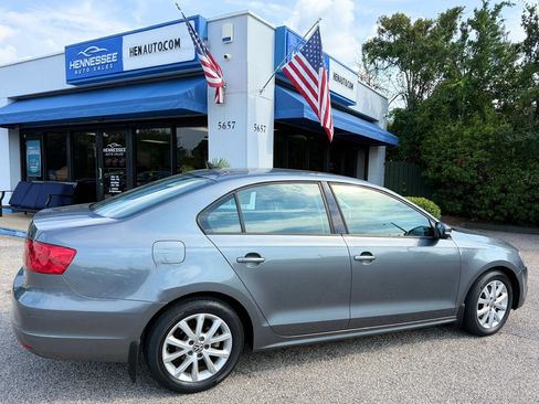 Used 2012 Volkswagen Jetta SE FWD image 15