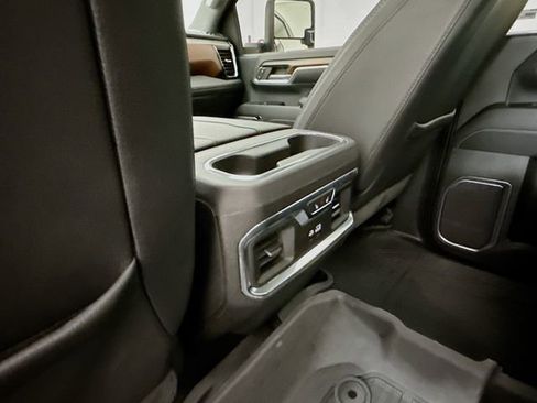 Used 2024 GMC Sierra 2500 Denali w/ Denali Reserve Package image 27