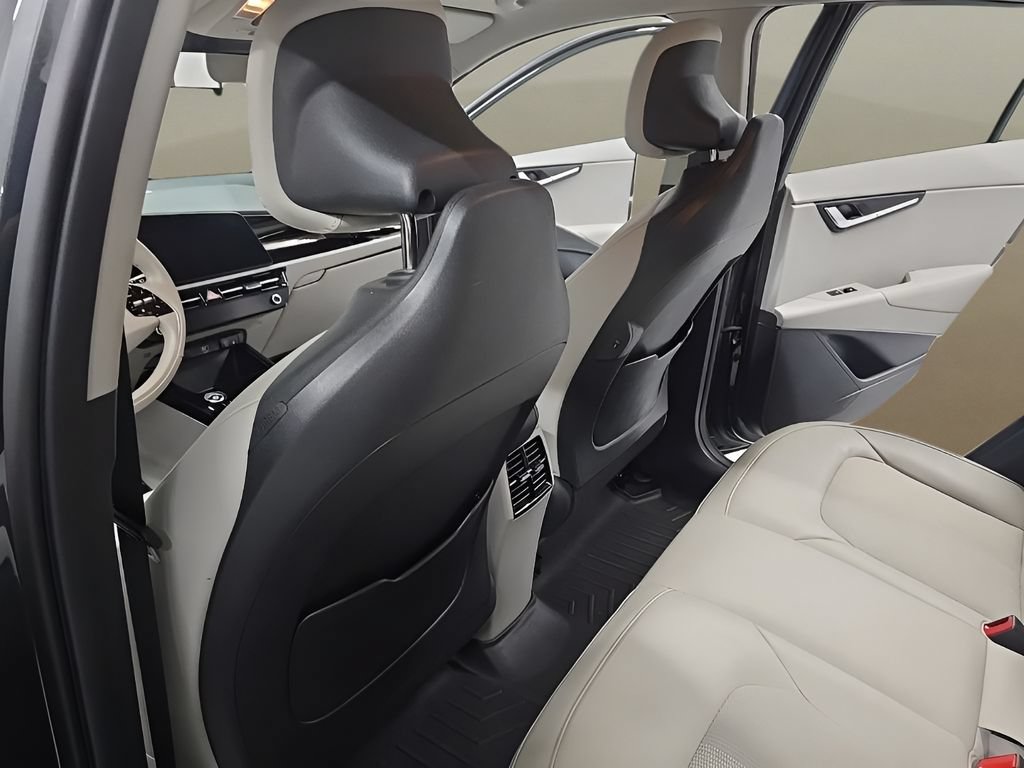 Used 2023 Kia Niro Wind w/ Wind Preserve Package FWD image 16