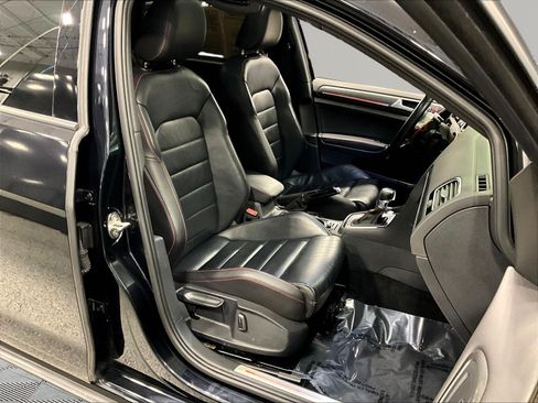 Used 2019 Volkswagen GTI S FWD image 29