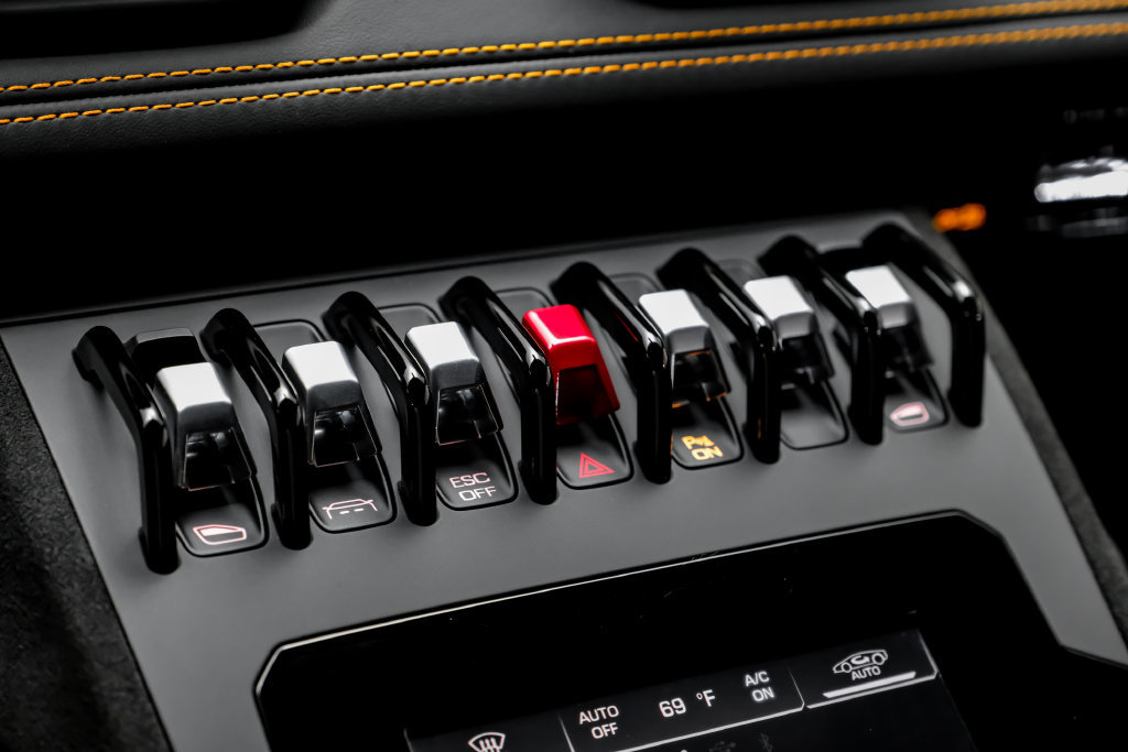 Used 2024 Lamborghini Huracan Sterrato AWD/4WD image 21