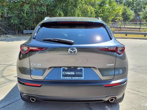 Used 2024 MAZDA CX-30 AWD 2.5 S w/ Preferred Package image 4