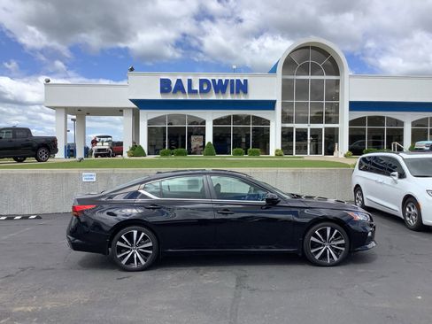 Used 2021 Nissan Altima 2.5 SR image 8