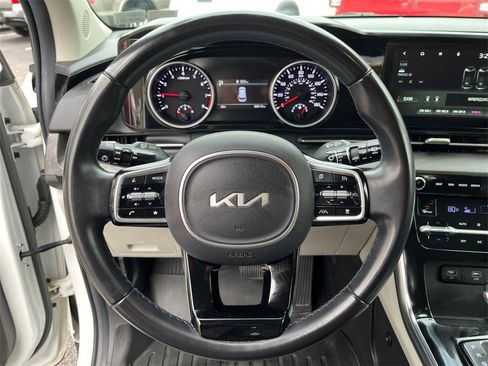 Used 2022 Kia Carnival SX image 15