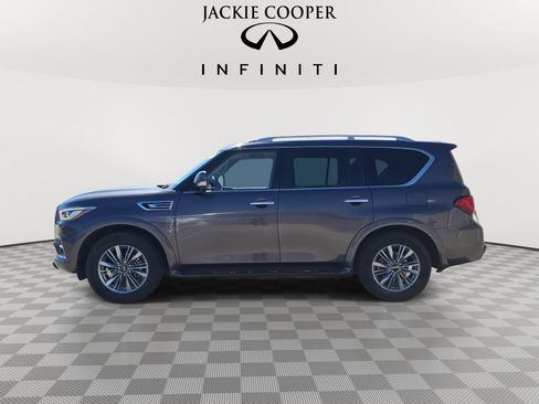 Used 2024 INFINITI QX80 Luxe image 8