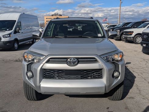 Used 2020 Toyota 4Runner SR5 image 11