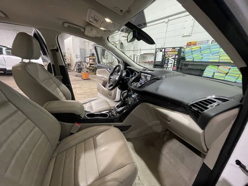 Used 2015 Ford Escape Titanium image 17