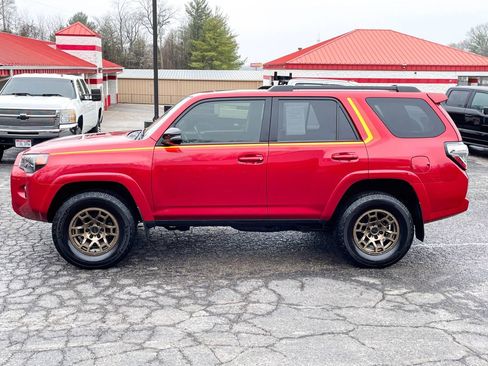 Used 2023 Toyota 4Runner 40th Anniversary SE image 3