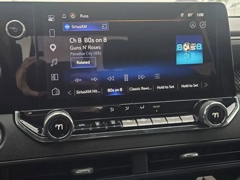 Used 2026 Chevrolet Colorado Trail Boss w/ LPO, Tailgate Decal Package AWD/4WD image 16