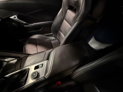 Used 2014 Chevrolet Corvette Stingray Convertible image 75