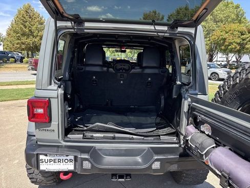 Used 2018 Jeep Wrangler Unlimited Rubicon w/ Dual Top Group AWD/4WD image 7