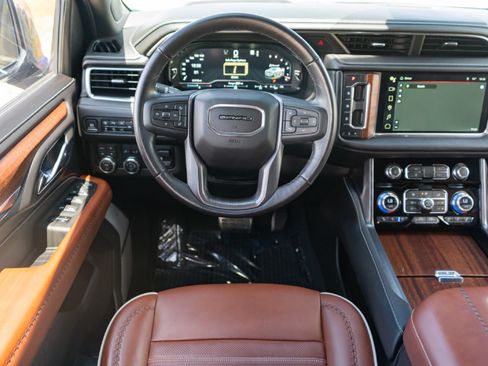 Used 2023 GMC Yukon XL Denali Ultimate AWD/4WD image 21