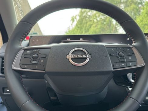 New 2026 Nissan Sentra SR w/ Floor Mat Package FWD image 7