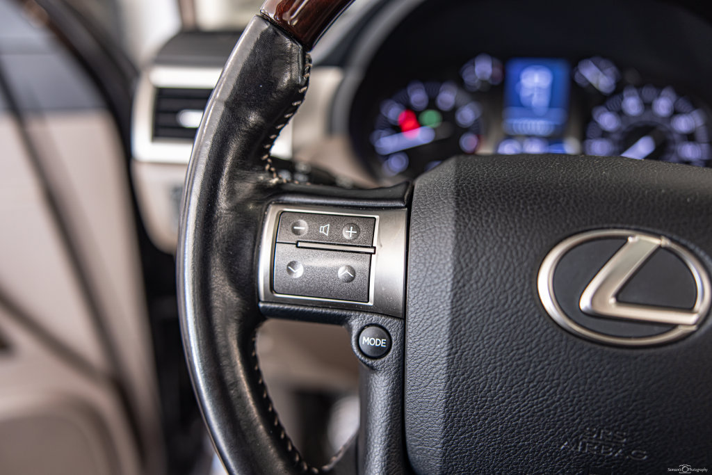 Used 2018 Lexus GX 460 Premium w/ Premium Package AWD/4WD image 23