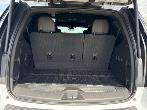 Used 2026 Chevrolet Tahoe High Country AWD/4WD image 34