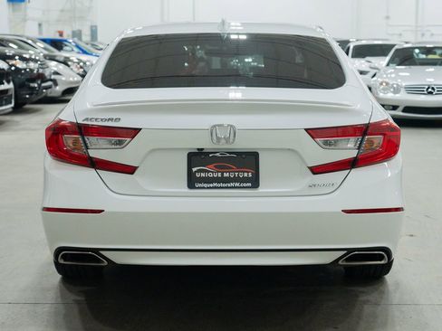 Used 2018 Honda Accord Sport image 5