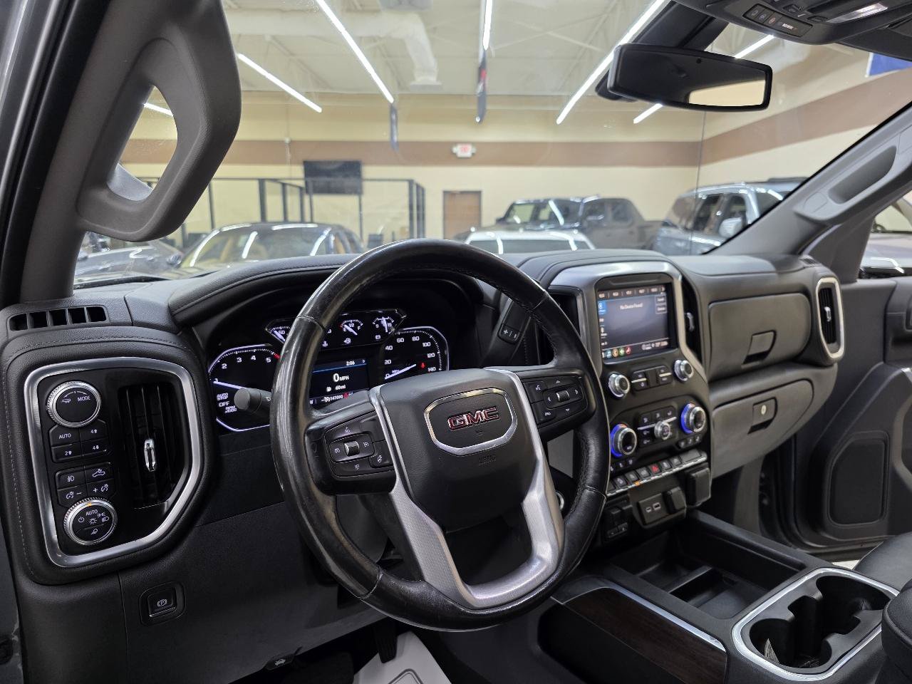 Used 2021 GMC Sierra 1500 SLT AWD/4WD image 18