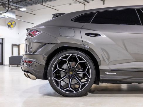 Used 2023 Lamborghini Urus Performante image 28