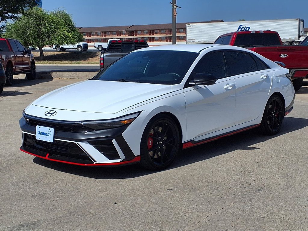 Used 2025 Hyundai Elantra N FWD image 4