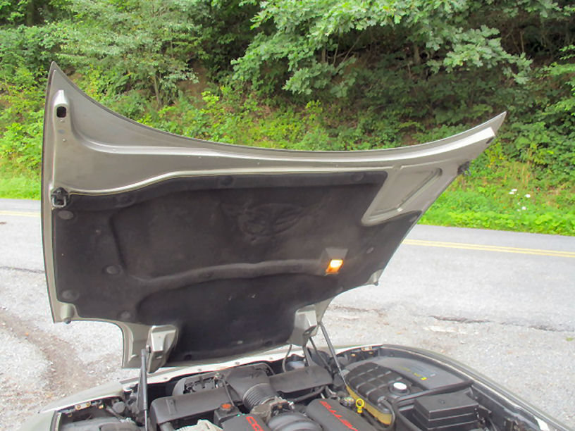 Used 2001 Chevrolet Corvette Coupe w/ Preferred Equipment Group2 RWD image 6
