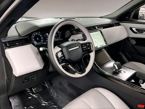 New 2026 Land Rover Range Rover Velar Dynamic SE AWD/4WD image 7