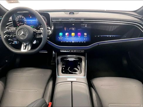 New 2026 Mercedes-Benz E 53 AMG e 4MATIC Sedan image 5
