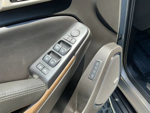 Used 2019 GMC Yukon Denali AWD/4WD image 12