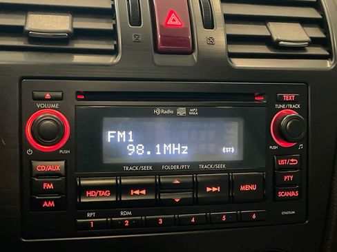 Used 2015 Subaru Forester 2.5i Premium w/ All-Weather Package image 16