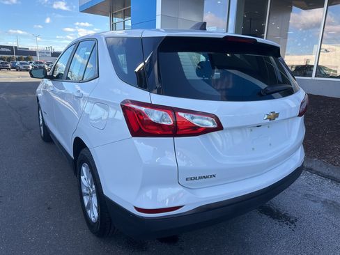 Used 2020 Chevrolet Equinox LS image 8