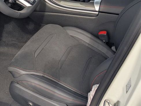 New 2026 Mercedes-Benz C 43 AMG 4MATIC Sedan image 4