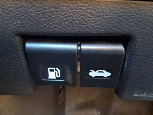 Used 2023 Nissan Kicks SV FWD image 25
