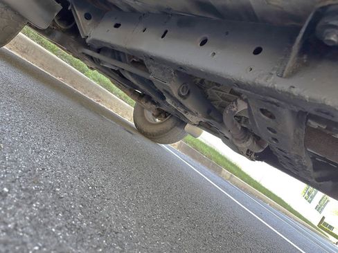 Used 2004 Nissan Frontier S/C image 38