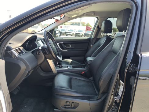 Used 2019 Land Rover Discovery Sport SE AWD/4WD image 22