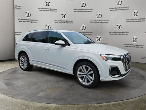 Used 2025 Audi Q7 3.0T Premium Plus AWD/4WD image 7