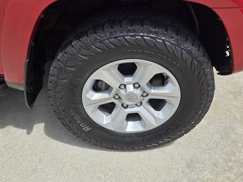 Certified 2022 Toyota 4Runner SR5 Premium AWD/4WD image 12