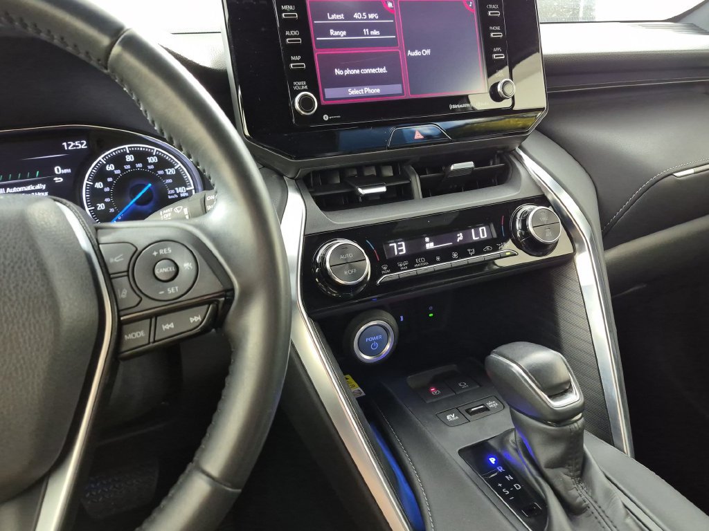 Used 2022 Toyota Venza XLE AWD/4WD image 18