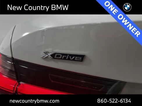 Used 2019 BMW 330i xDrive Sedan w/ Convenience Package image 11