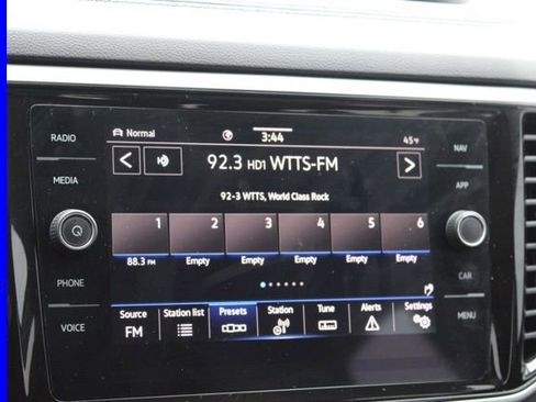 Used 2023 Volkswagen Atlas SEL Premium image 41