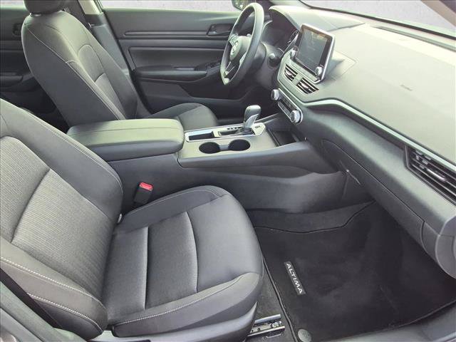 Used 2025 Nissan Altima 2.5 S FWD image 19