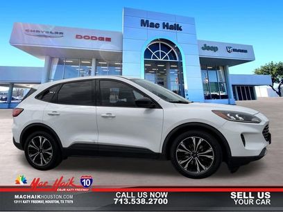 Used 2021 Ford Escape SE w/ SE Sport Appearance Package
