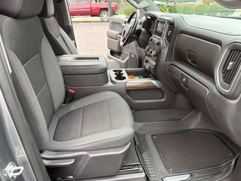 Used 2021 Chevrolet Silverado 1500 LT Trail Boss w/ Convenience Package II AWD/4WD image 32