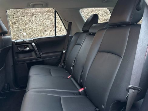 Used 2024 Toyota 4Runner TRD Off-Road Premium image 17