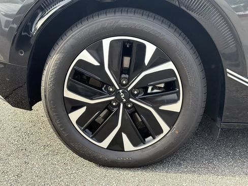 Used 2023 Kia EV6 Wind w/ Wind Technology Package RWD image 19