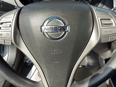 Used 2015 Nissan Altima 2.5 S w/ Power Driver Seat Package FWD image 24