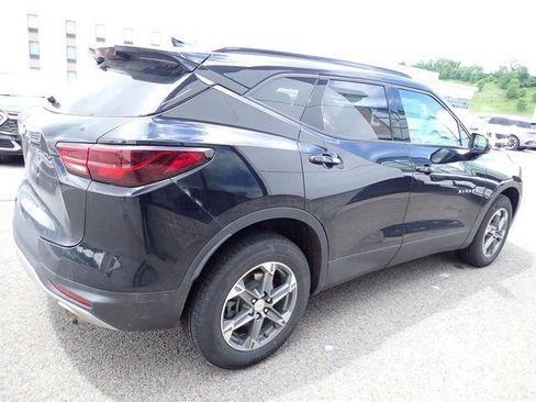 Used 2023 Chevrolet Blazer LT w/ Convenience Package AWD/4WD image 4