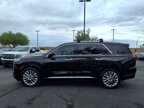 Used 2020 Hyundai Palisade Limited w/ Winter Weather Package FWD image 3