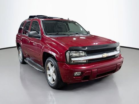 Used 2008 Chevrolet TrailBlazer LT w/ Sun And 6-Disc Cd Package AWD/4WD image 3