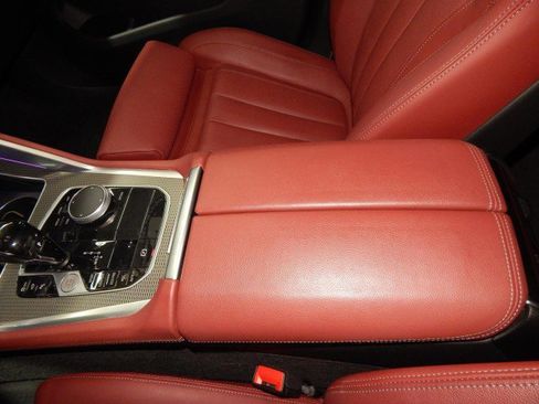 Used 2023 BMW X6 xDrive40i w/ M Sport Package image 12